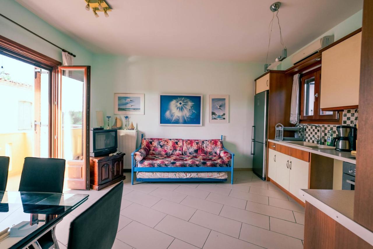 Appartamento Beautiful House In Aegina Esterno foto
